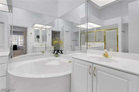 6180 Reserve Cir 203, Naples FL - photo 13 of 26