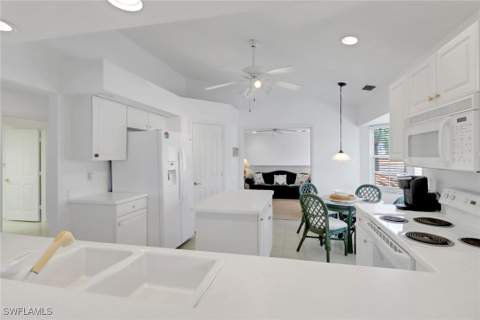 6180 Reserve Cir 203, Naples FL - photo 6 of 26