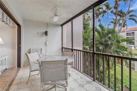4396 Bowsprit Ct 2E, Fort Myers FL - photo 20 of 36