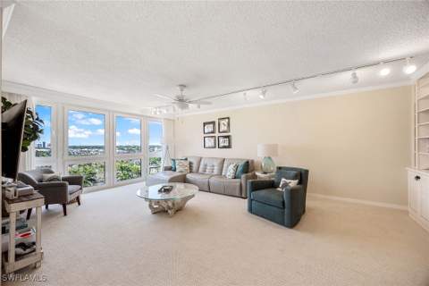 4031 Gulf Shore Blvd N 10C, Naples FL - photo 13 of 43