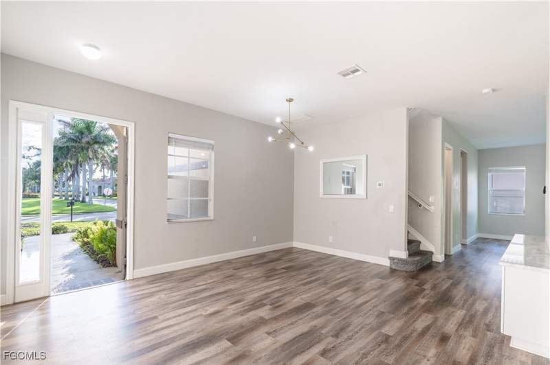 5 bedroom SingleFamilyResidence at 3003 Lake Manatee Ct, Coral Lakes, Cape Coral — photo 3
