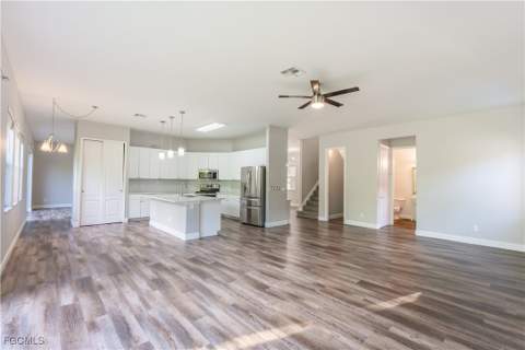 3003 Lake Manatee Ct, Cape Coral FL - photo 9 of 41