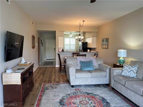 8555 Naples Heritage Dr 214, Naples FL - photo 9 of 34