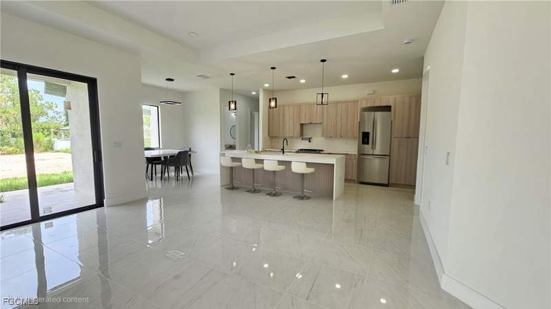 4 bedroom SingleFamilyResidence at 1102 Greenwood Ave, Lehigh Acres, Lehigh Acres — photo 3