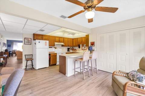 1376 S Brandywine Cir 4, Fort Myers FL - photo 12 of 35