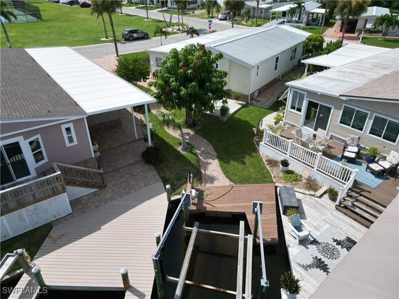 2 bedroom ManufacturedHome at 17511 Bryan Ct, Bayside Estates, Fort Myers Beach — photo 5
