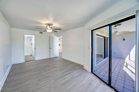 10022 Oxfordshire Ln 105, Fort Myers FL - photo 22 of 37