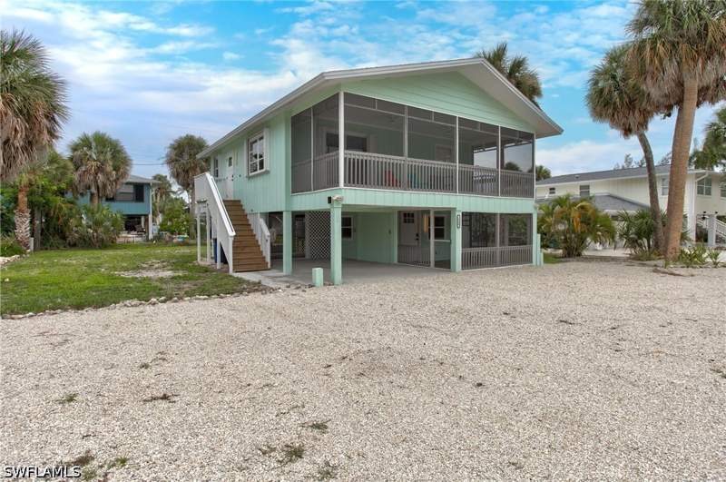 3 bedroom SingleFamilyResidence at 126 Andre Mar Dr, Cases, Fort Myers Beach — photo 2