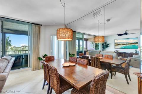 430 Cove Tower Dr 403, Naples FL - photo 13 of 26