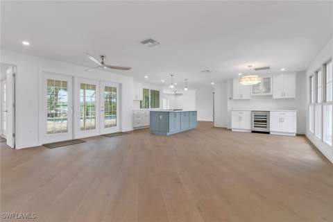 2105 Sheepshead Dr, Naples FL - photo 10 of 29