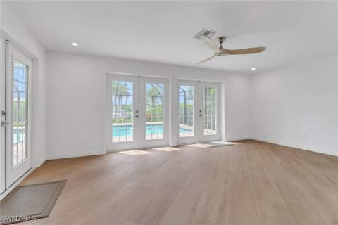 2105 Sheepshead Dr, Naples FL - photo 12 of 29