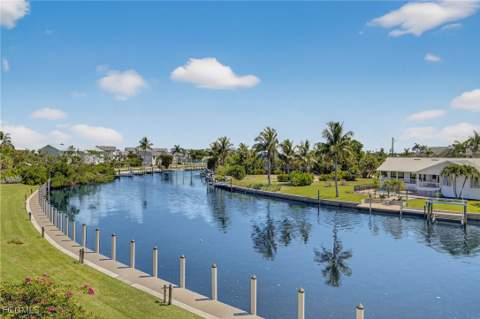 1250 Tennisplace Ct B34, Sanibel FL - photo 18 of 34