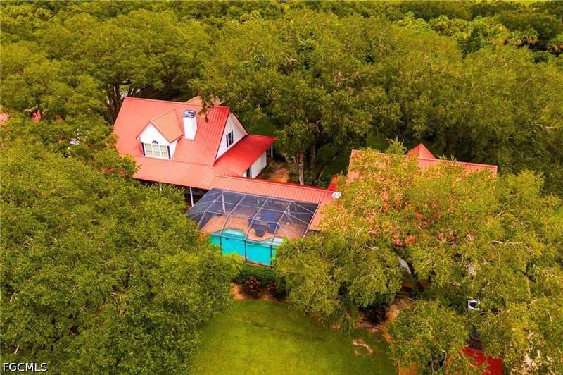 6 bedroom SingleFamilyResidence at 1444 Winchester Ave E, Ranchettes, Labelle — photo 1