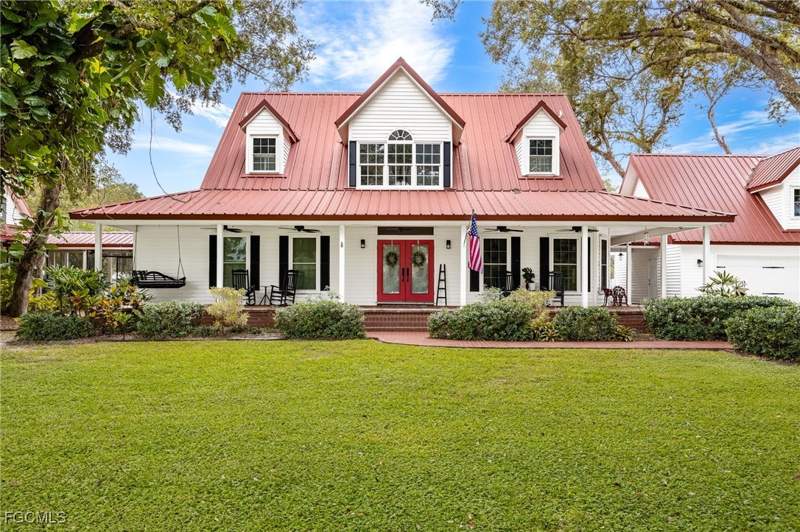 6 bedroom SingleFamilyResidence at 1444 Winchester Ave E, Ranchettes, Labelle — photo 2