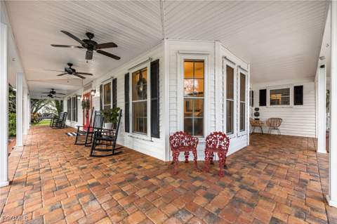 1444 Winchester Ave E, Labelle FL - photo 7 of 50