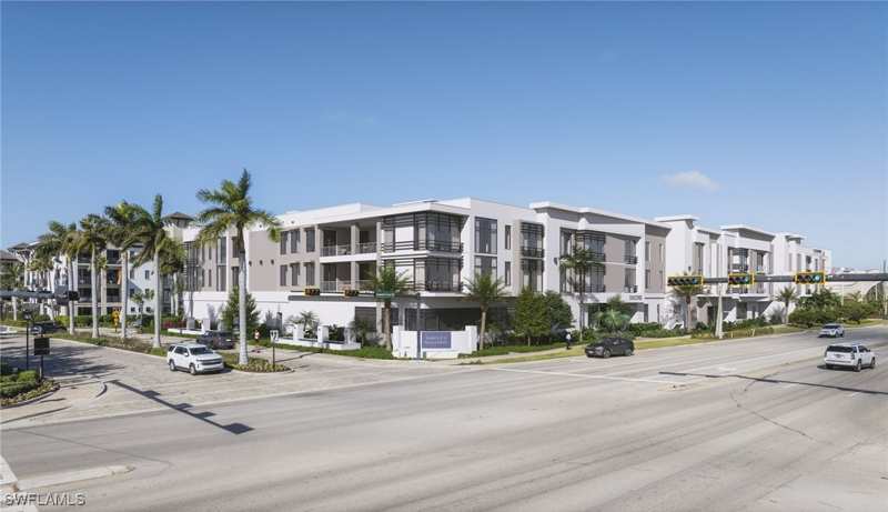 4 bedroom Condominium at 233 12th St S 205, Encore At Naples Square, Naples — photo 1