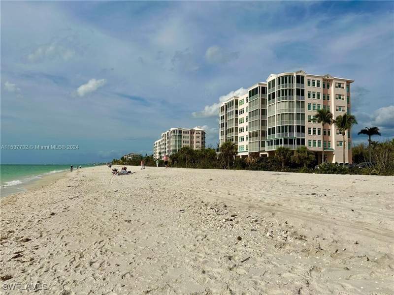3 bedroom Condominium at 257 Barefoot Beach Blvd 502, Barefoot Beach Club, Bonita Springs — photo 2