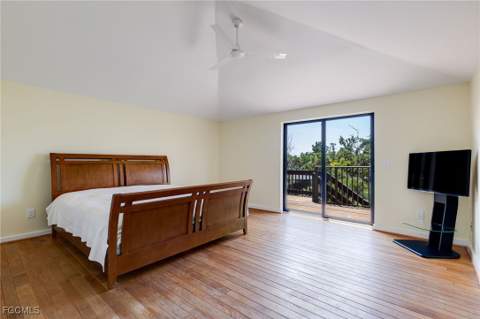 1345 Junonia St, Sanibel FL - photo 20 of 27