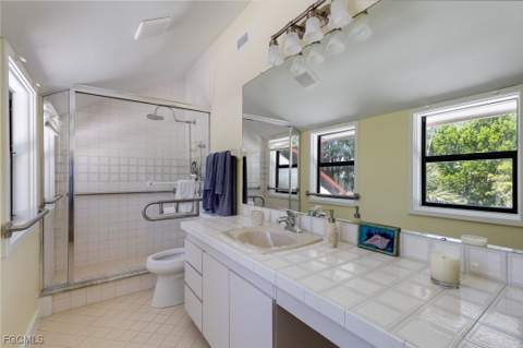 1345 Junonia St, Sanibel FL - photo 22 of 27