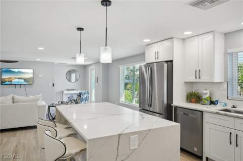 301 Seminole Way, Fort Myers Beach FL - photo 11 of 43