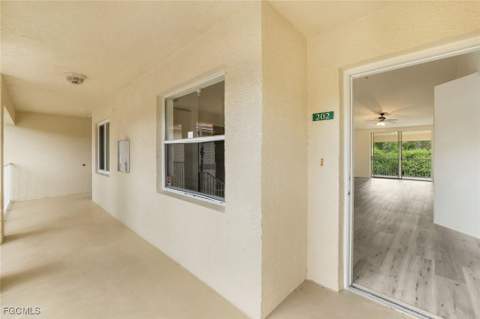 6635 Huntington Lakes Cir 202, Naples FL - photo 17 of 34