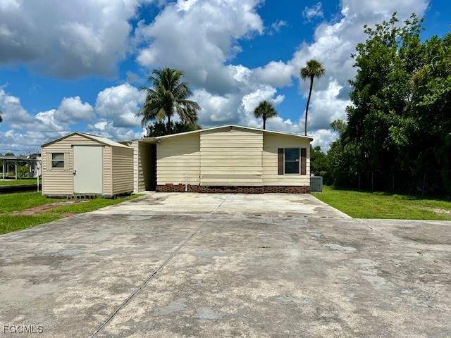 2 bedroom ManufacturedHome at 5558 Palm Beach BLVD 325, SUN-N-FUN MOBILE HOME VILLAGE, Fort Myers — photo 1