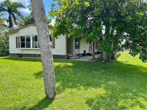 5558 Palm Beach BLVD 325, Fort Myers FL - photo 10 of 44