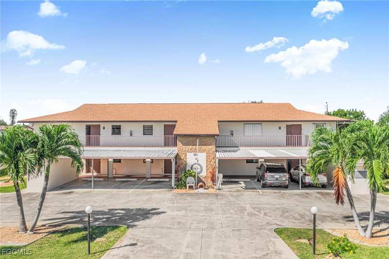2 bedroom Condominium at 3720 SE 10th Ave 102, Compass Rose Condo, Cape Coral — photo 1