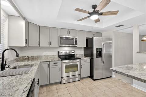 3720 SE 10th Ave 102, Cape Coral FL - photo 8 of 37