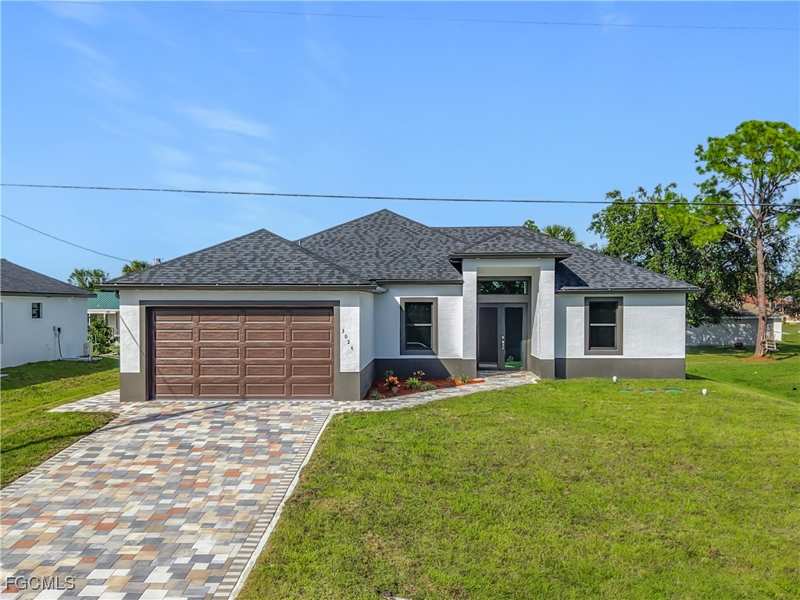 3 bedroom SingleFamilyResidence at 3026 36th St SW, Lehigh Acres, Lehigh Acres — photo 1