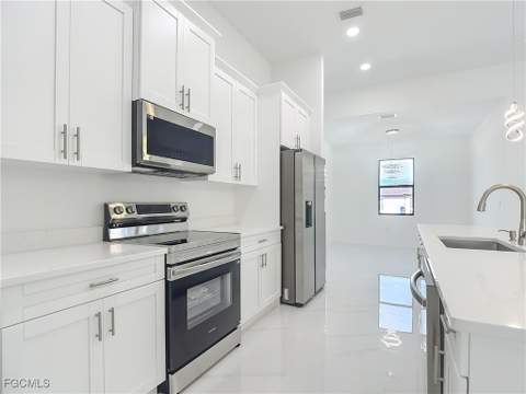 3026 36th St SW, Lehigh Acres FL - photo 13 of 48