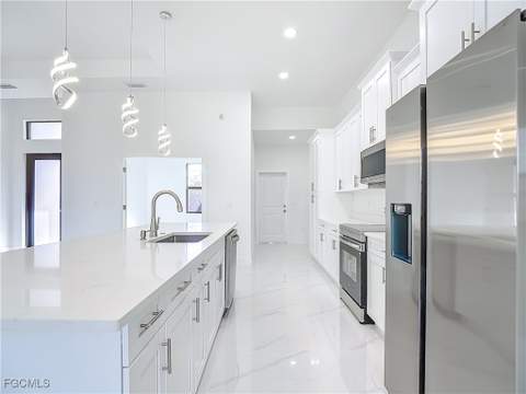 3026 36th St SW, Lehigh Acres FL - photo 17 of 48