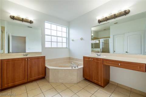 7029 Ambrosia Ln 606, Naples FL - photo 12 of 27