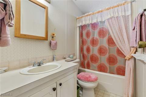 9266 Desoto Dr, North Fort Myers FL - photo 19 of 47