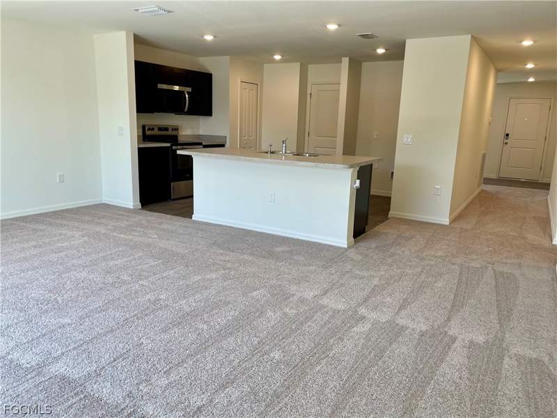 4 bedroom SingleFamilyResidence at 1704 NW 12th Ter, Cape Coral, Cape Coral — photo 2
