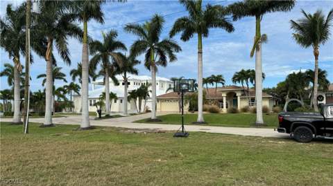 2824 SW 42nd Ln, Cape Coral FL - photo 10 of 17