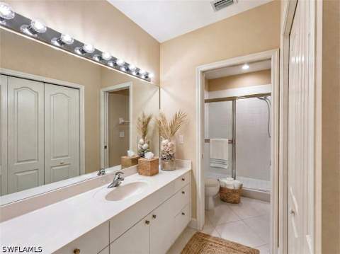 7811 Regal Heron Cir 302, Naples FL - photo 16 of 28