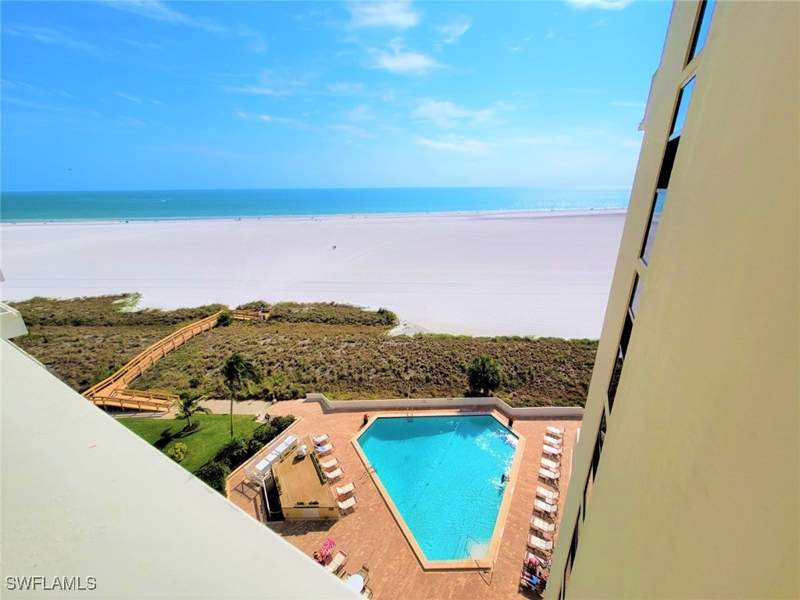 1 bedroom Condominium at 180 Seaview Ct 901, Tradewinds Apts Of Marco Island, Marco Island — photo 3