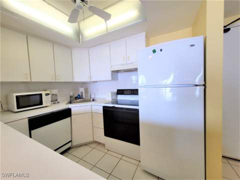180 Seaview Ct 901, Marco Island FL - photo 6 of 24