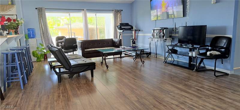 3 bedroom SingleFamilyResidence at 2900 NW 19th Pl, Cape Coral, Cape Coral — photo 3