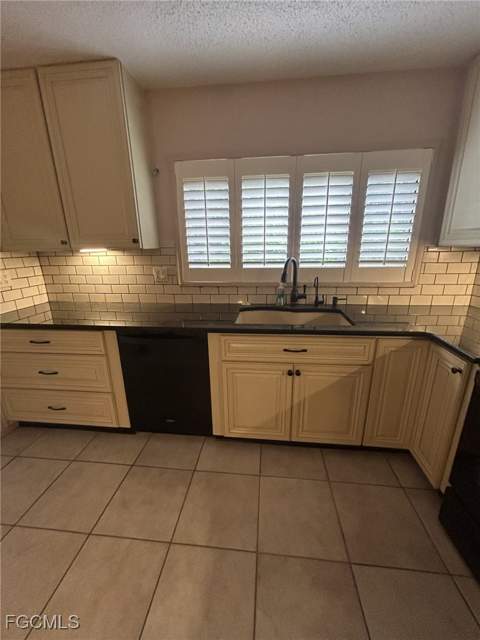 11617 Quail Run Dr, Fort Myers FL - photo 14 of 47