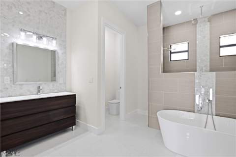 2100 NW 21st St, Cape Coral FL - photo 14 of 24