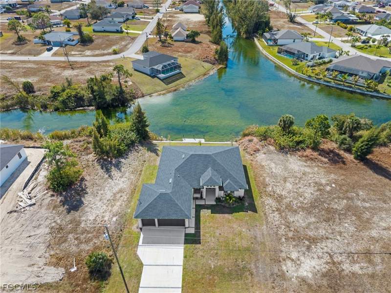 4 bedroom SingleFamilyResidence at 2100 NW 21st St, Cape Coral, Cape Coral — photo 3