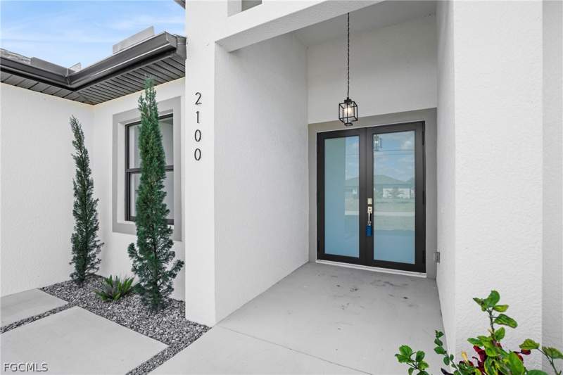 4 bedroom SingleFamilyResidence at 2100 NW 21st St, Cape Coral, Cape Coral — photo 4