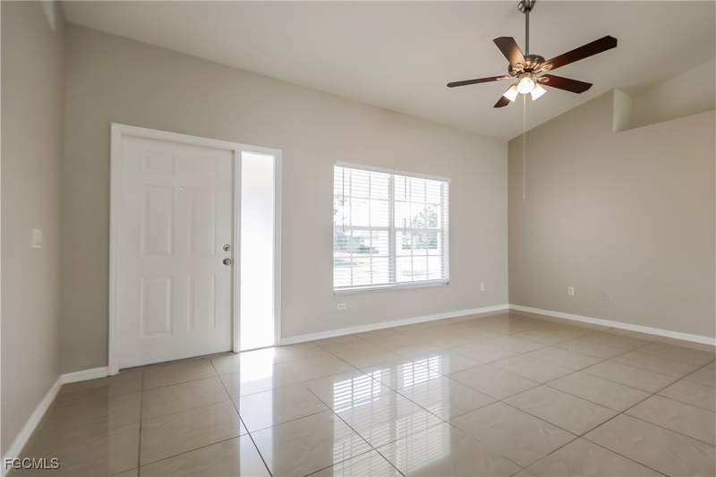 3 bedroom SingleFamilyResidence at 1910 Wanda Ave N, Lehigh Acres, Lehigh Acres — photo 2