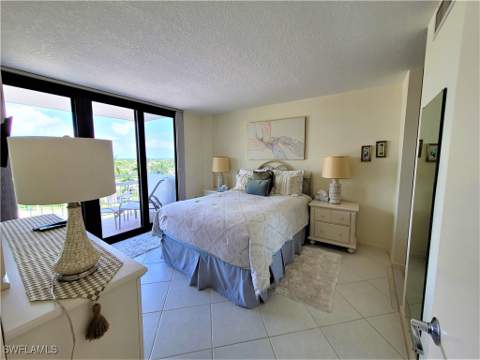 180 Seaview Ct 714, Marco Island FL - photo 10 of 23