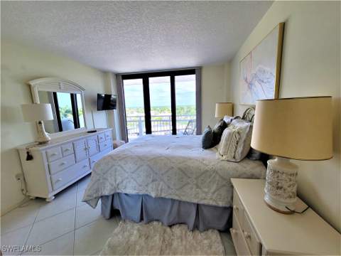 180 Seaview Ct 714, Marco Island FL - photo 11 of 23