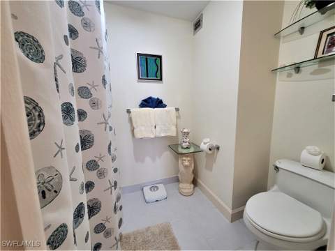 180 Seaview Ct 714, Marco Island FL - photo 13 of 23