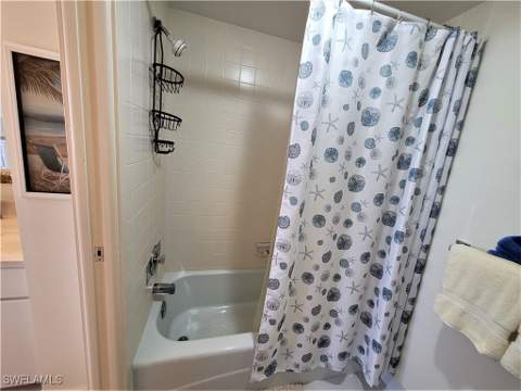 180 Seaview Ct 714, Marco Island FL - photo 14 of 23
