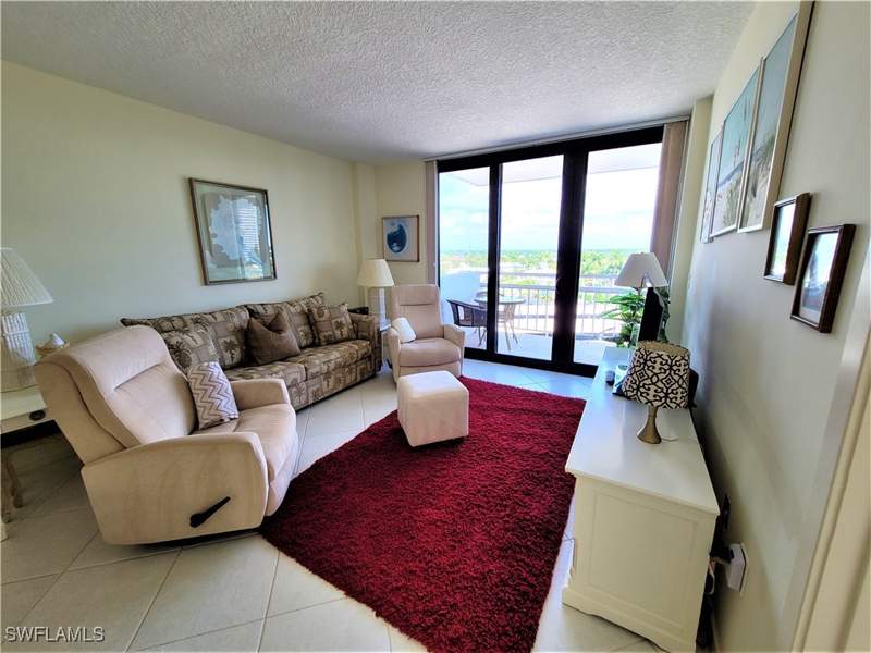 1 bedroom Condominium at 180 Seaview Ct 714, Tradewinds Apts Of Marco Island, Marco Island — photo 5